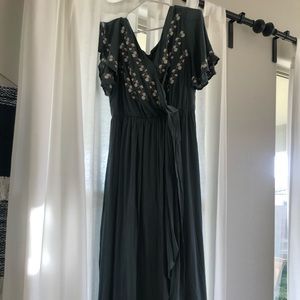 Women’s dress size large
